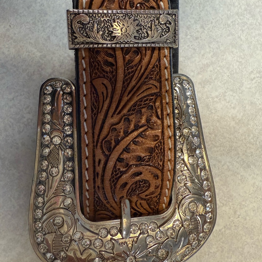 Belt - Picture 2 of 5
